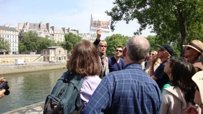 Ile Saint Louis walking tour